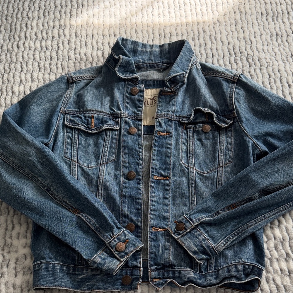 Hollister men’s denim jacket size M